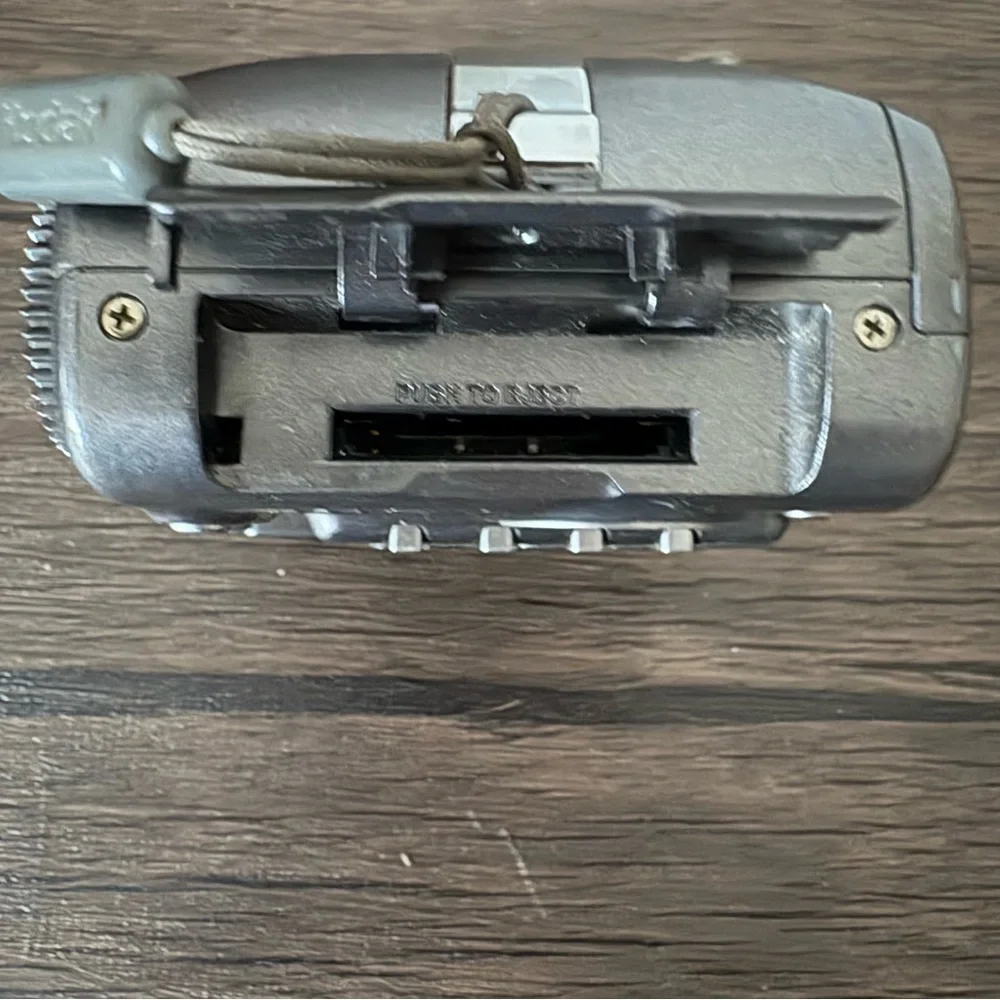 Kodak EasyShare CW330 Digital Camera‎ Digicam Silver ** Parts Only**
